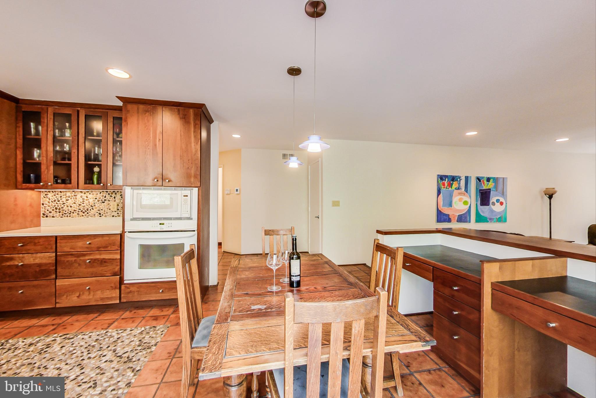 13 Barn Ridge Court Silver Spring, MD 20906 - Photo 11 of 57 Kitchen