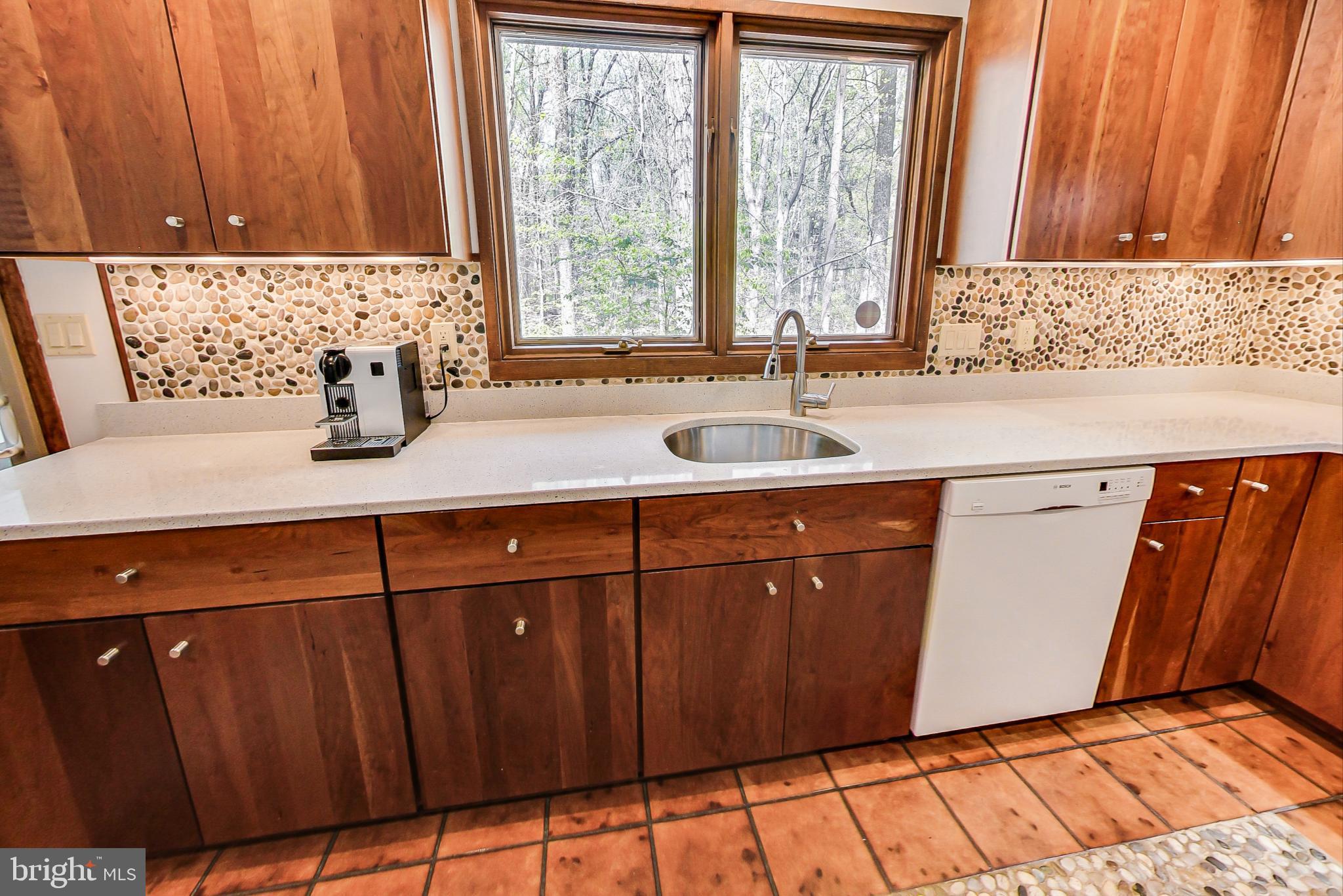 13 Barn Ridge Court Silver Spring, MD 20906 - Photo 12 of 57 Kitchen