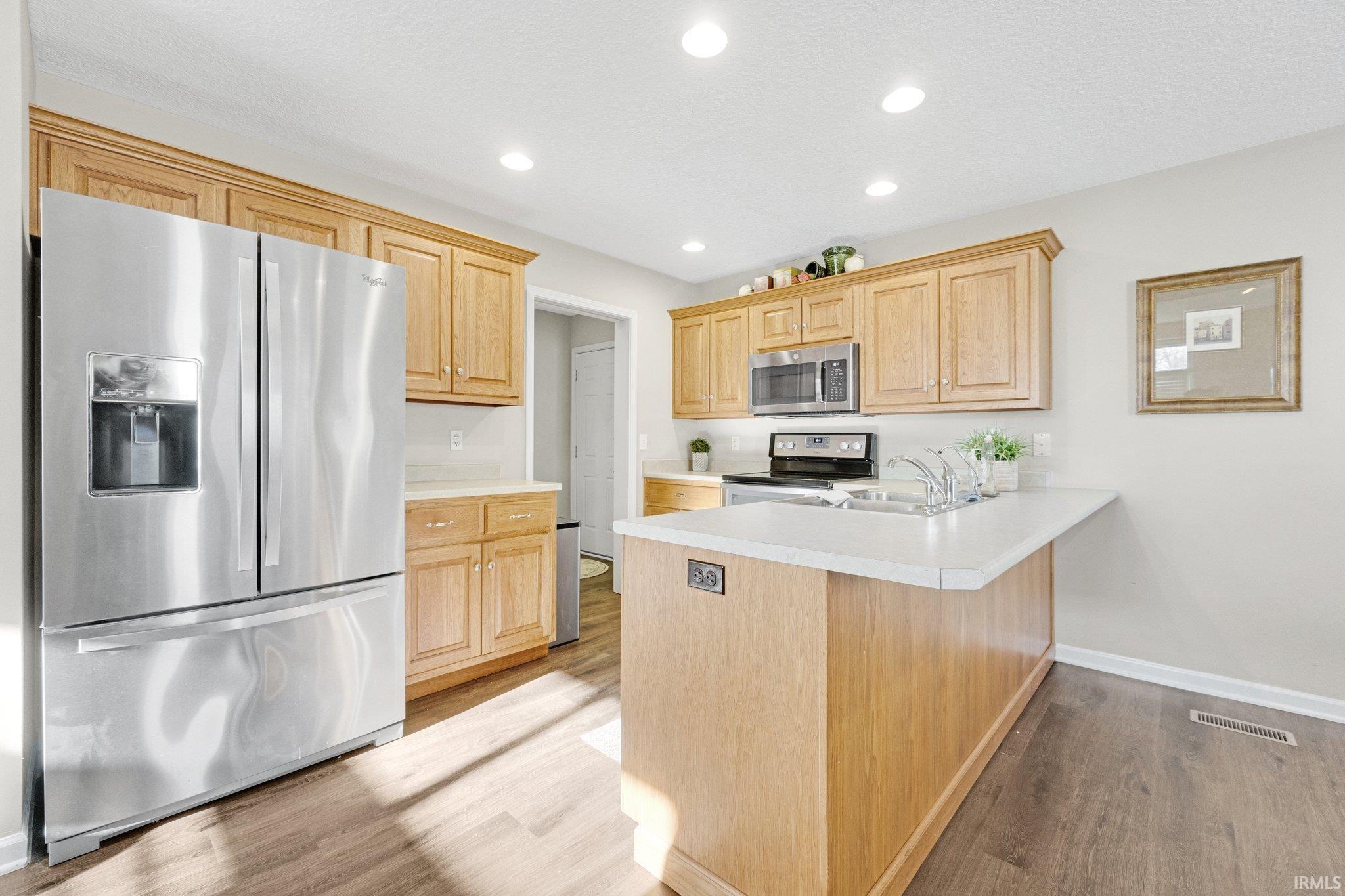 10234 Woodland Ridge West Fort Wayne, IN 46804 - Photo 7 of 20