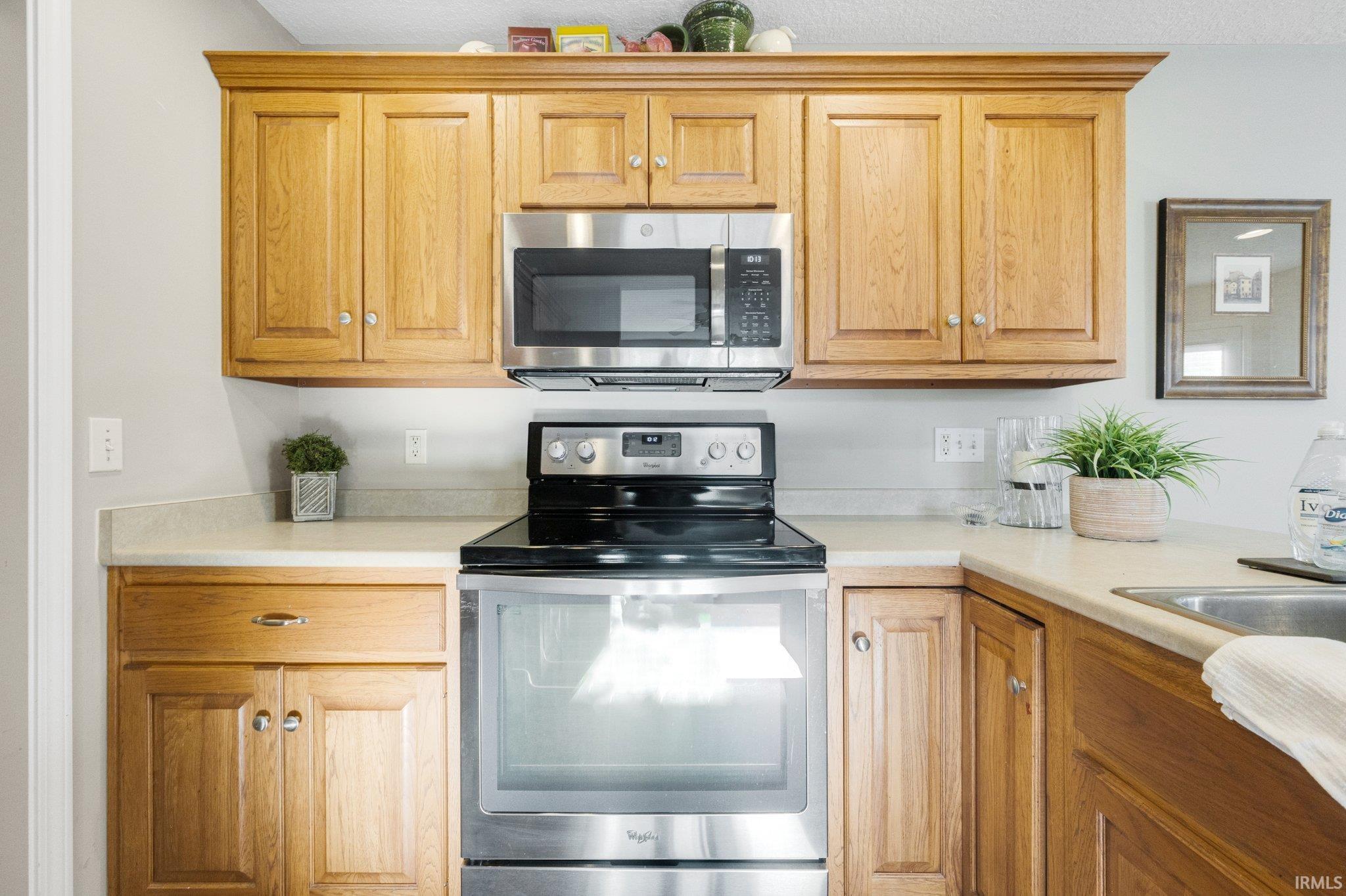 10234 Woodland Ridge West Fort Wayne, IN 46804 - Photo 9 of 20