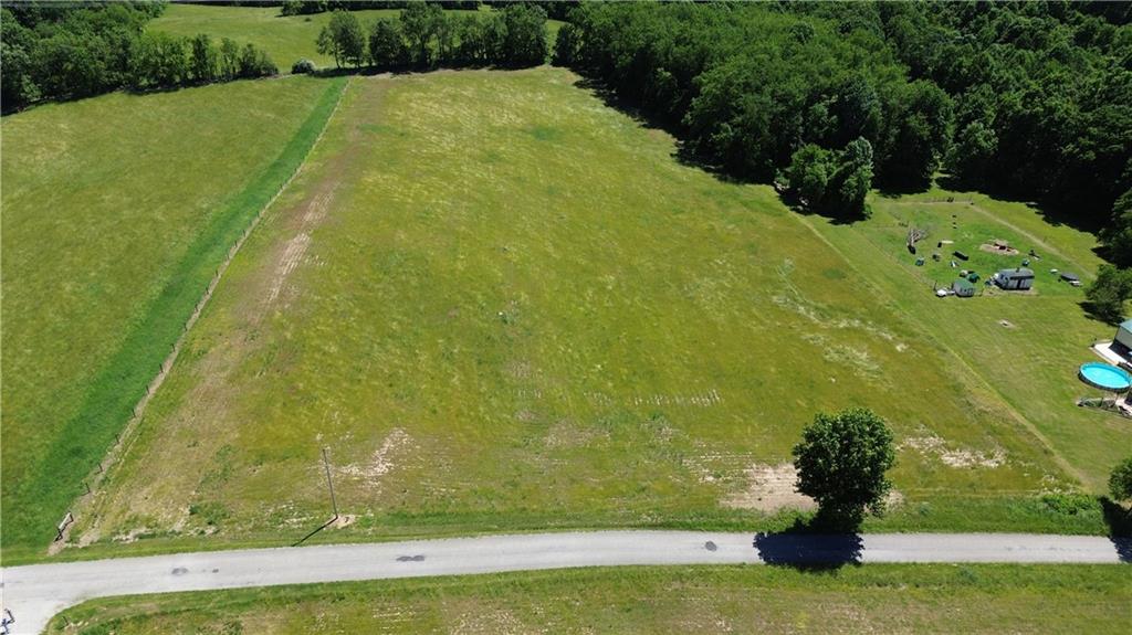 187 Sumey Road McClellandtown, PA 15458 - Photo 8 of 11