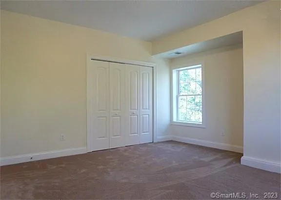 $1,650 | 390 Boston Neck Road, Unit 1J, Suffield, CT 06078