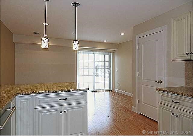 390 Boston Neck Road, Unit 1J Suffield, CT 06078 - Photo 24 of 33