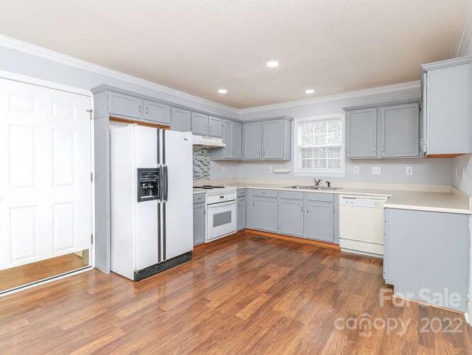 4861 Stevens Mill Road Matthews, NC 28104 - Photo 9 of 15 Gallery Image 9