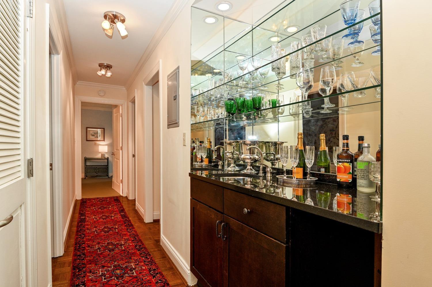 2444 Madison Road, Unit 1204 Cincinnati, OH 45208 - Photo 16 of 41 Gallery Image 16