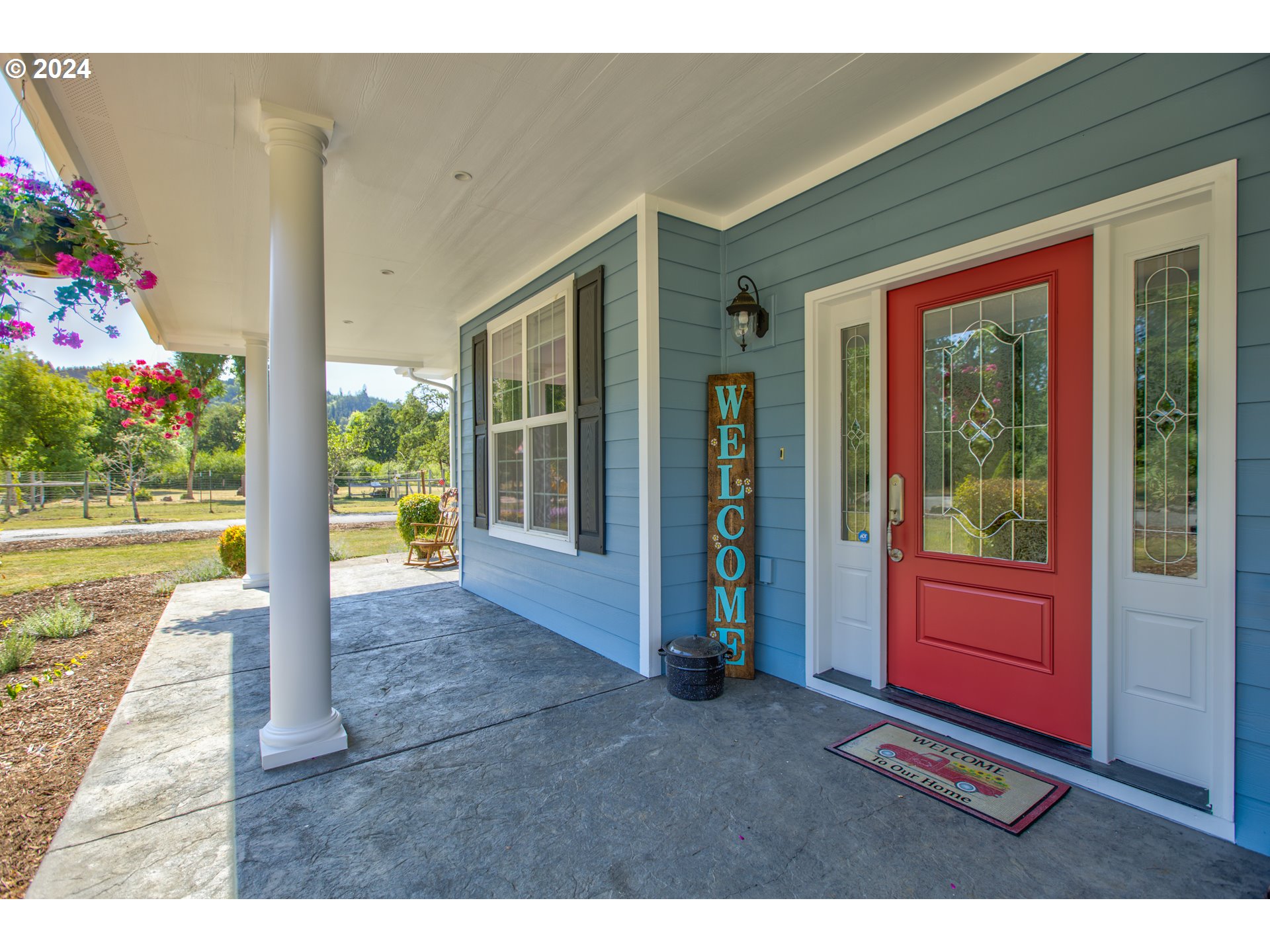 1036 Scotts Valley Road Yoncalla, OR 97499 - Photo 7 of 48 a view of an entryway of the house