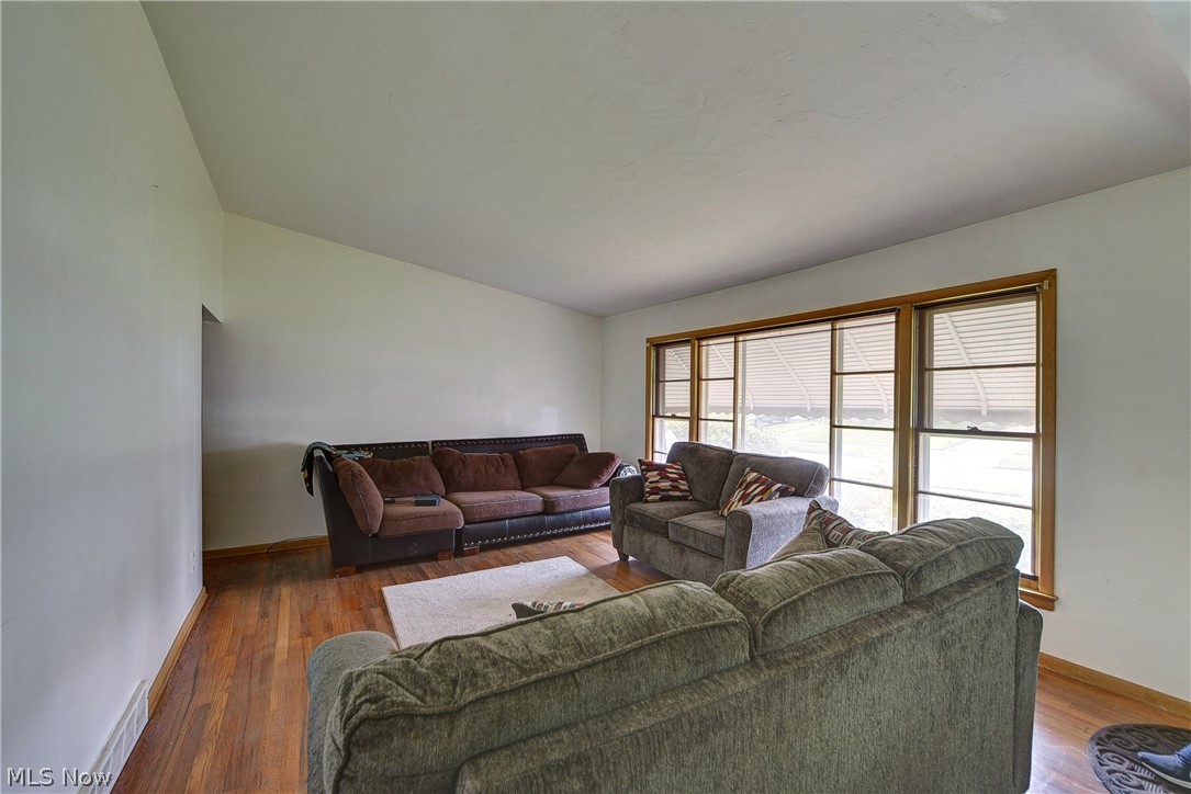 9321 Alexander Road Garfield Heights, OH 44125 - Photo 4 of 26