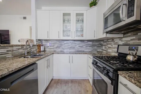 $469,000 | 146 Maegan Place, Unit 7, Thousand Oaks, CA 91362