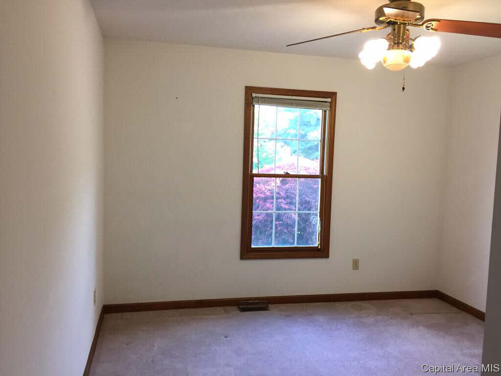 1505 James Street Springfield, IL 62703 - Photo 27 of 36
