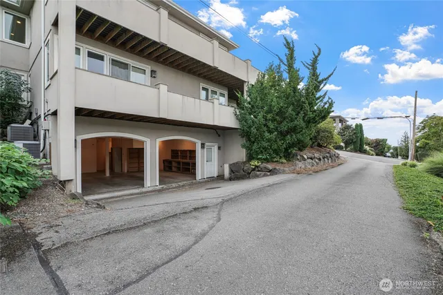 a view of a house with a big yard