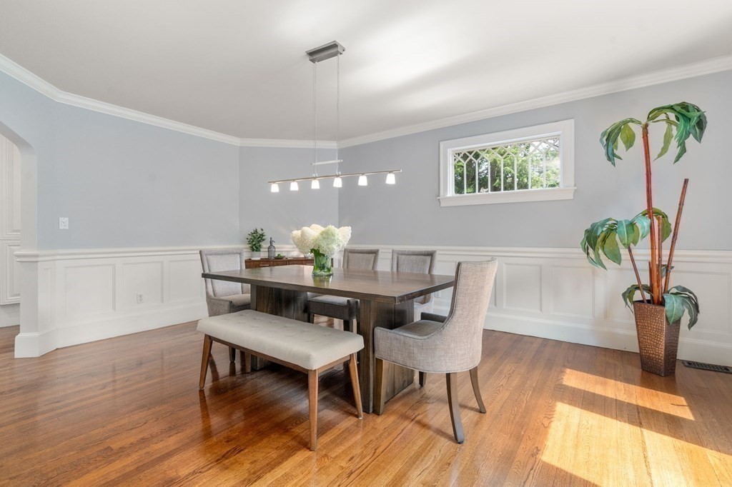 15 Fredana Road Newton, MA 02468 - Photo 12 of 25