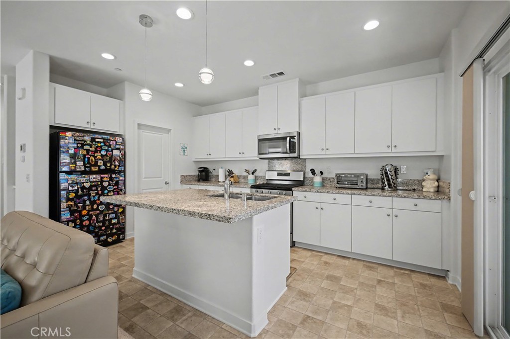 12844 Sovite Way Moreno Valley, CA 92555 - Photo 33 of 37