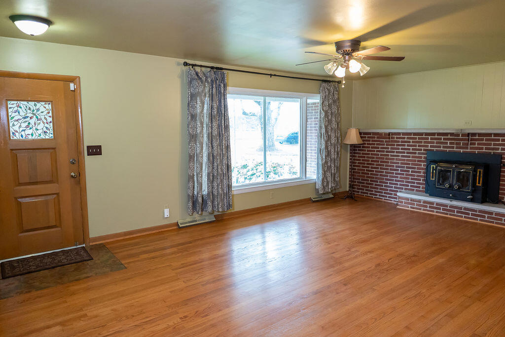 4200 Bentley Road Springfield, OH 45504 - Photo 4 of 11