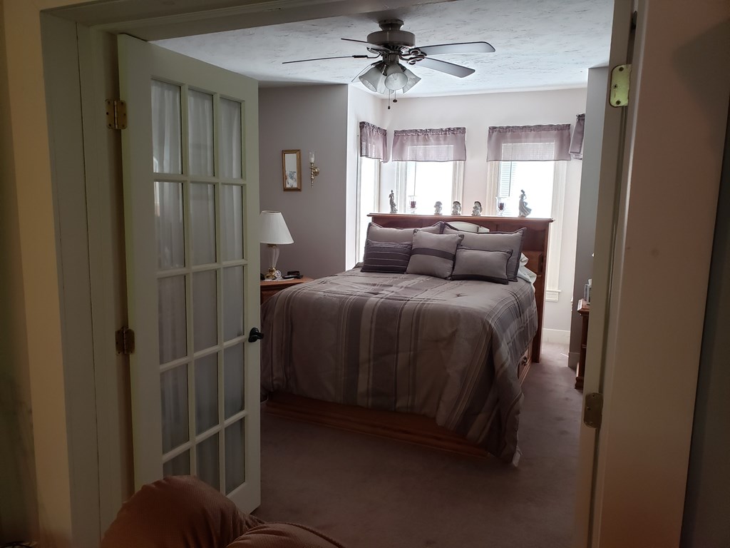 33 Prospect Street Templeton, MA 01436 - Photo 6 of 31