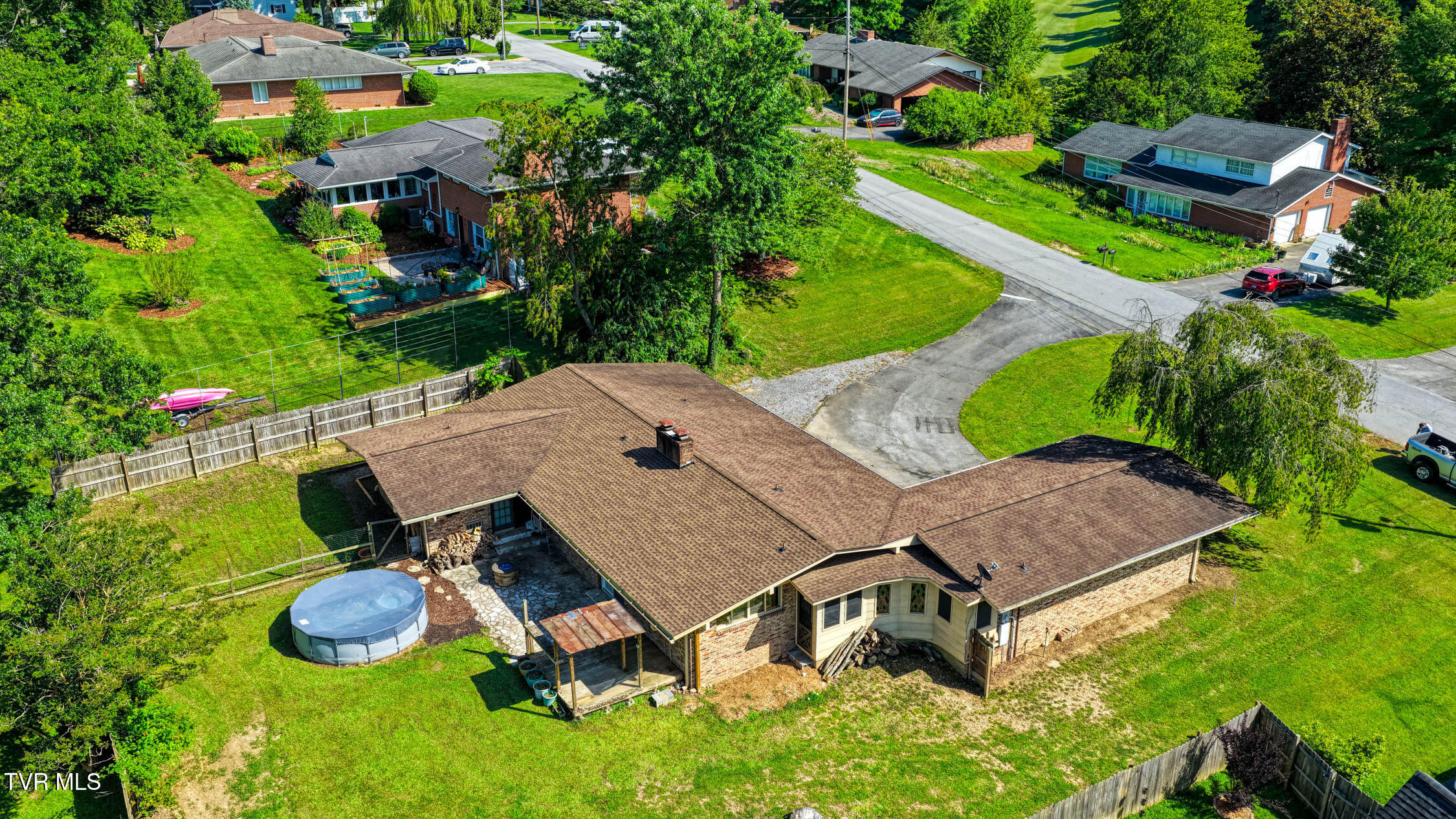 2136 Heatherly Road Kingsport, TN 37660 - Photo 51 of 51 2136 Heatherly. Kpt MLSa (30 of 32)
