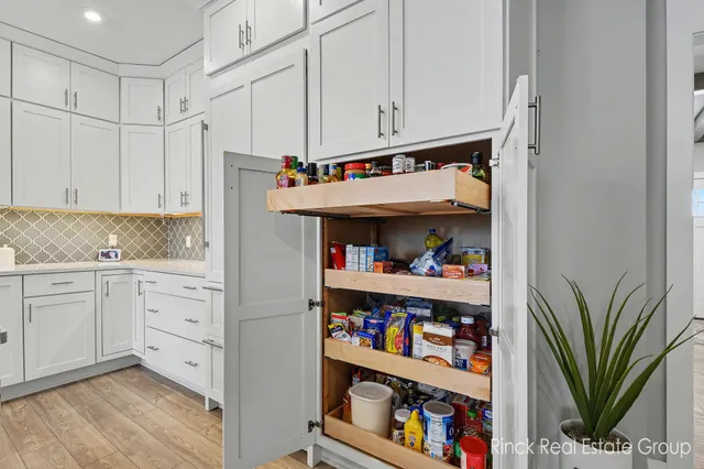 $615,000 | 3076 Brayridge Drive, Jenison, MI 49428