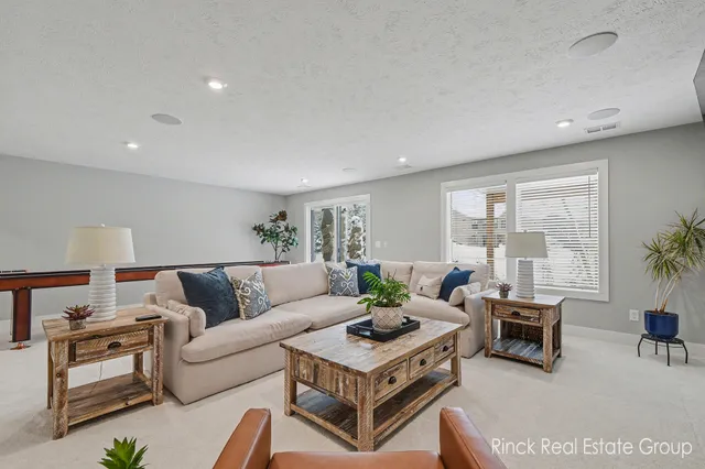 $615,000 | 3076 Brayridge Drive, Jenison, MI 49428