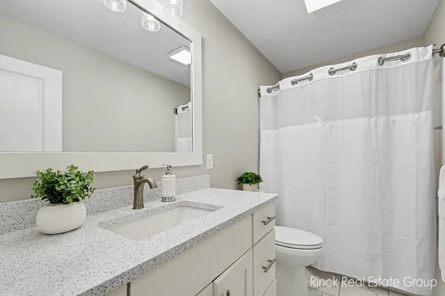 $615,000 | 3076 Brayridge Drive, Jenison, MI 49428