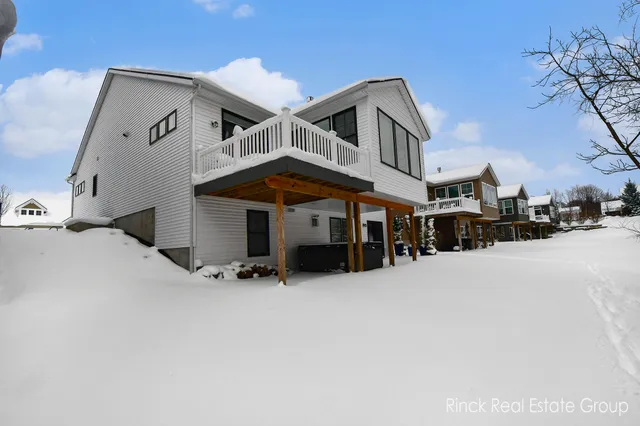 $615,000 | 3076 Brayridge Drive, Jenison, MI 49428