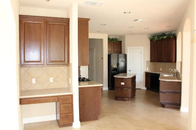 $4,250 | 7617 Menler Drive, Austin, TX 78735