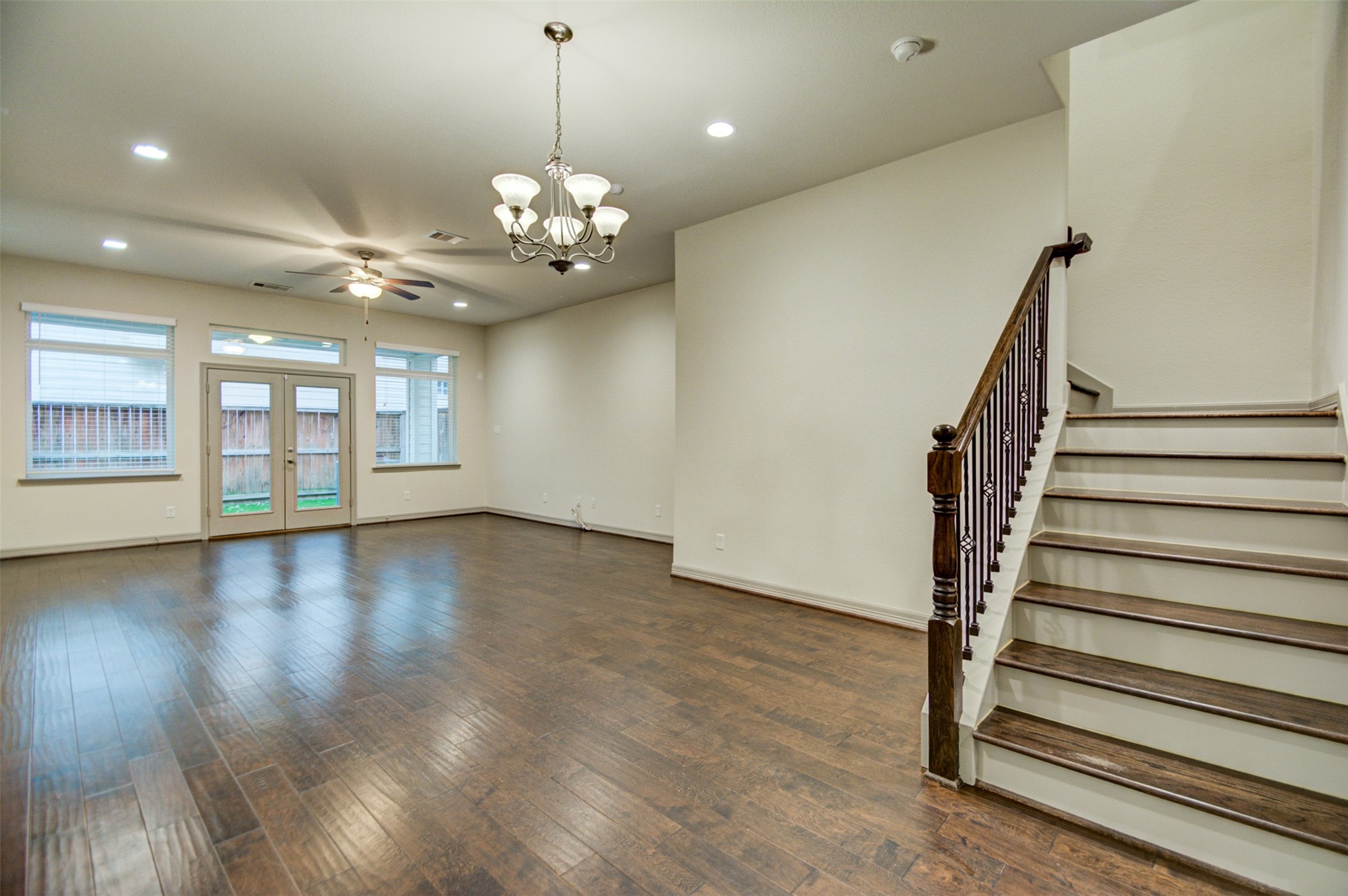 5941 Kansas Street Houston, TX 77007 - Photo 5 of 21
