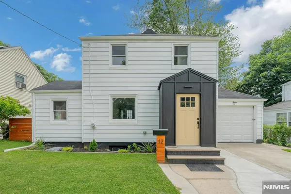 $649,999 | 12 Lerome Place, Teaneck, NJ 07666
