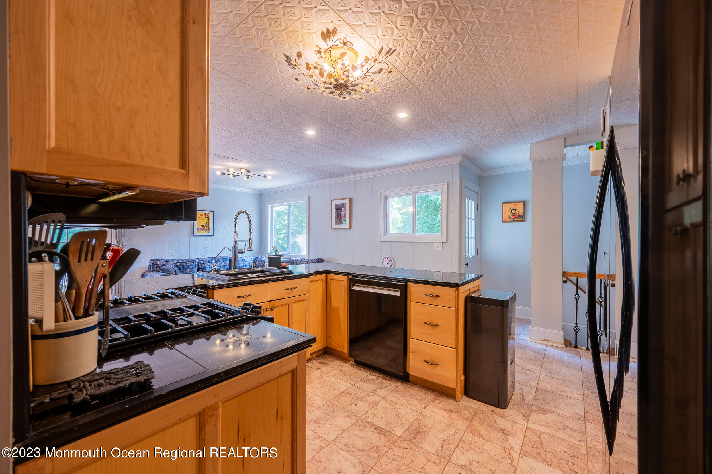 275 Chandler Road Jackson, NJ 08527 - Photo 22 of 57 19Kitchen 1