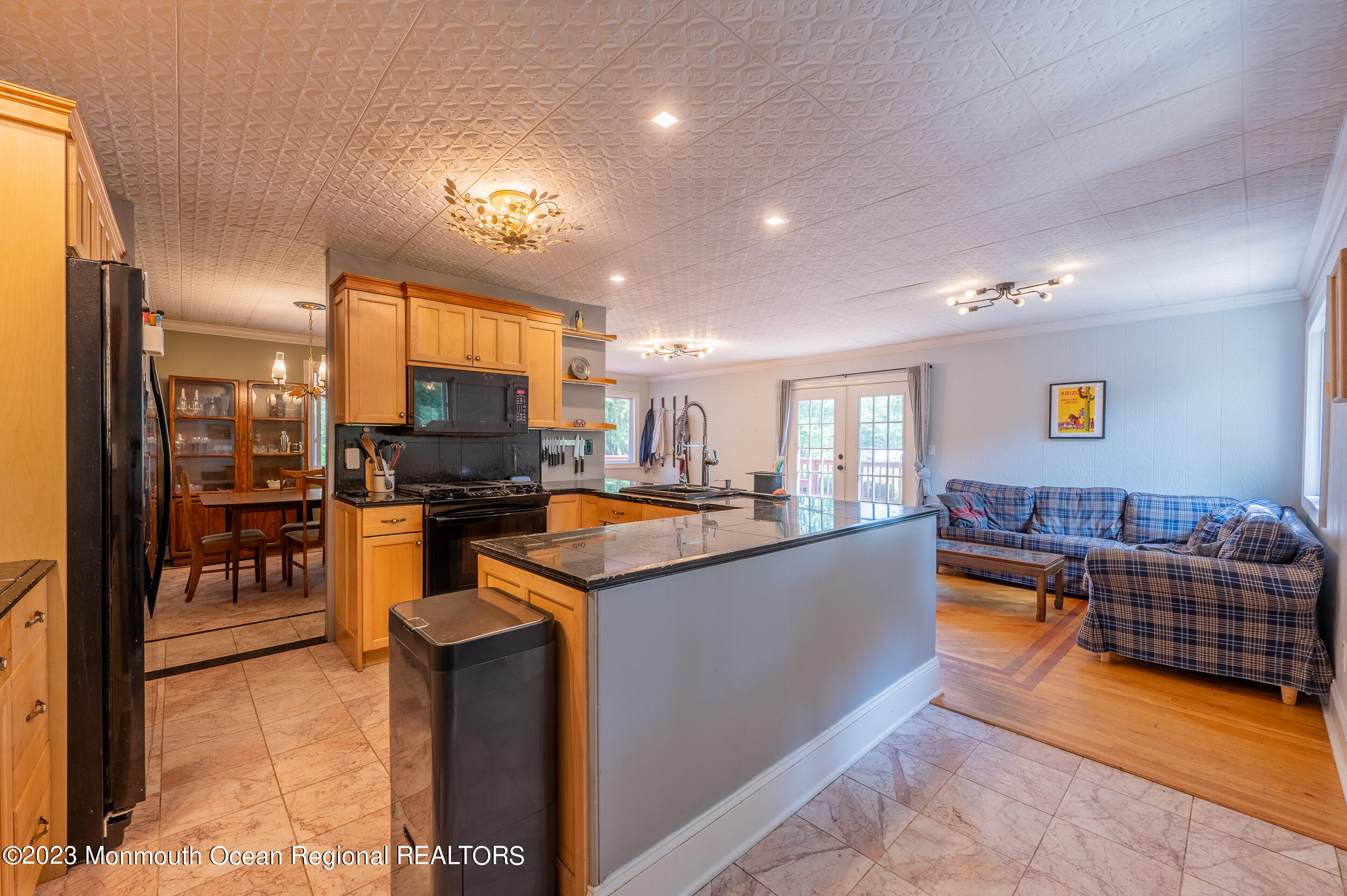 275 Chandler Road Jackson, NJ 08527 - Photo 23 of 57 20Kitchen 2