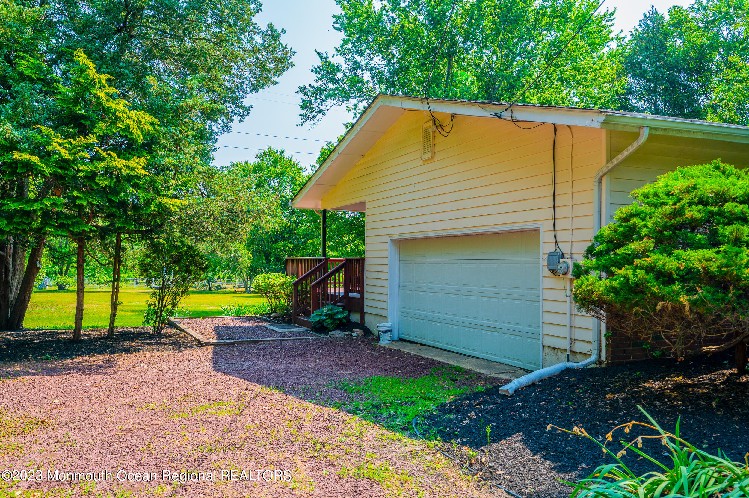 275 Chandler Road Jackson, NJ 08527 - Photo 9 of 57 52Garage
