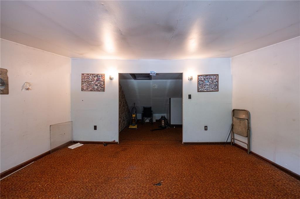 15 Old Soose Road, Unit A Pittsburgh, PA 15209 - Photo 21 of 27 a view of a room with gym equipment