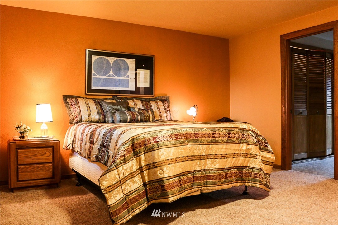 4002 Robin Road West University Place, WA 98466 - Photo 14 of 25 Gallery Image 14