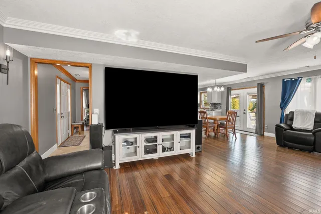 $349,500 | 917 Abbey Pl Boulevard, Fort Wayne, IN 46804