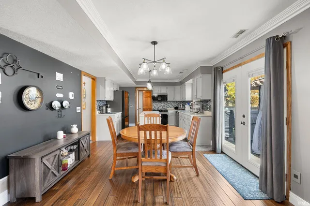 $349,500 | 917 Abbey Pl Boulevard, Fort Wayne, IN 46804