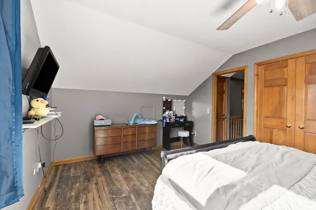 $349,500 | 917 Abbey Pl Boulevard, Fort Wayne, IN 46804