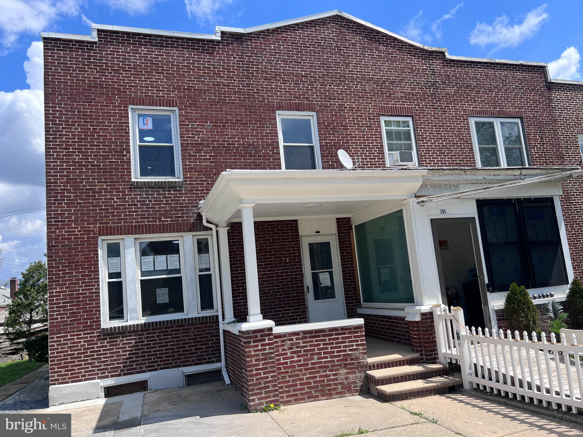 307 Fairview Street Reading, PA 19605 - Photo 2 of 10