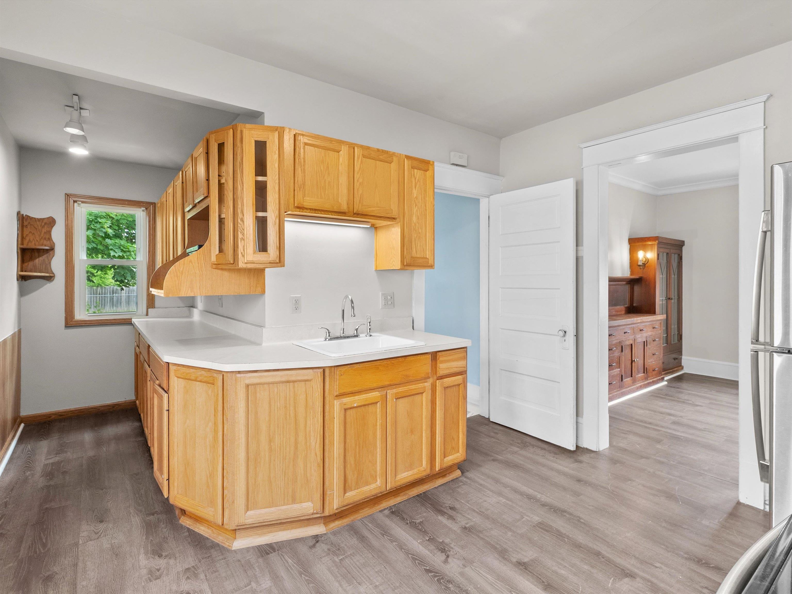 1112 Bluff Avenue Sheboygan, WI 53081 - Photo 15 of 28