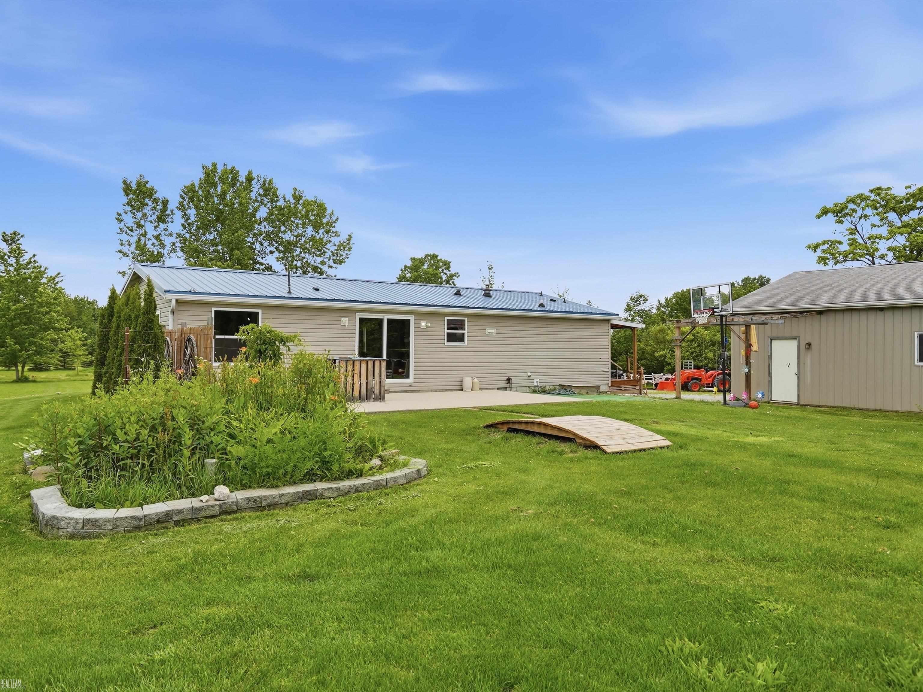 8137 Marquette Road Goodells, MI 48027 - Photo 28 of 41