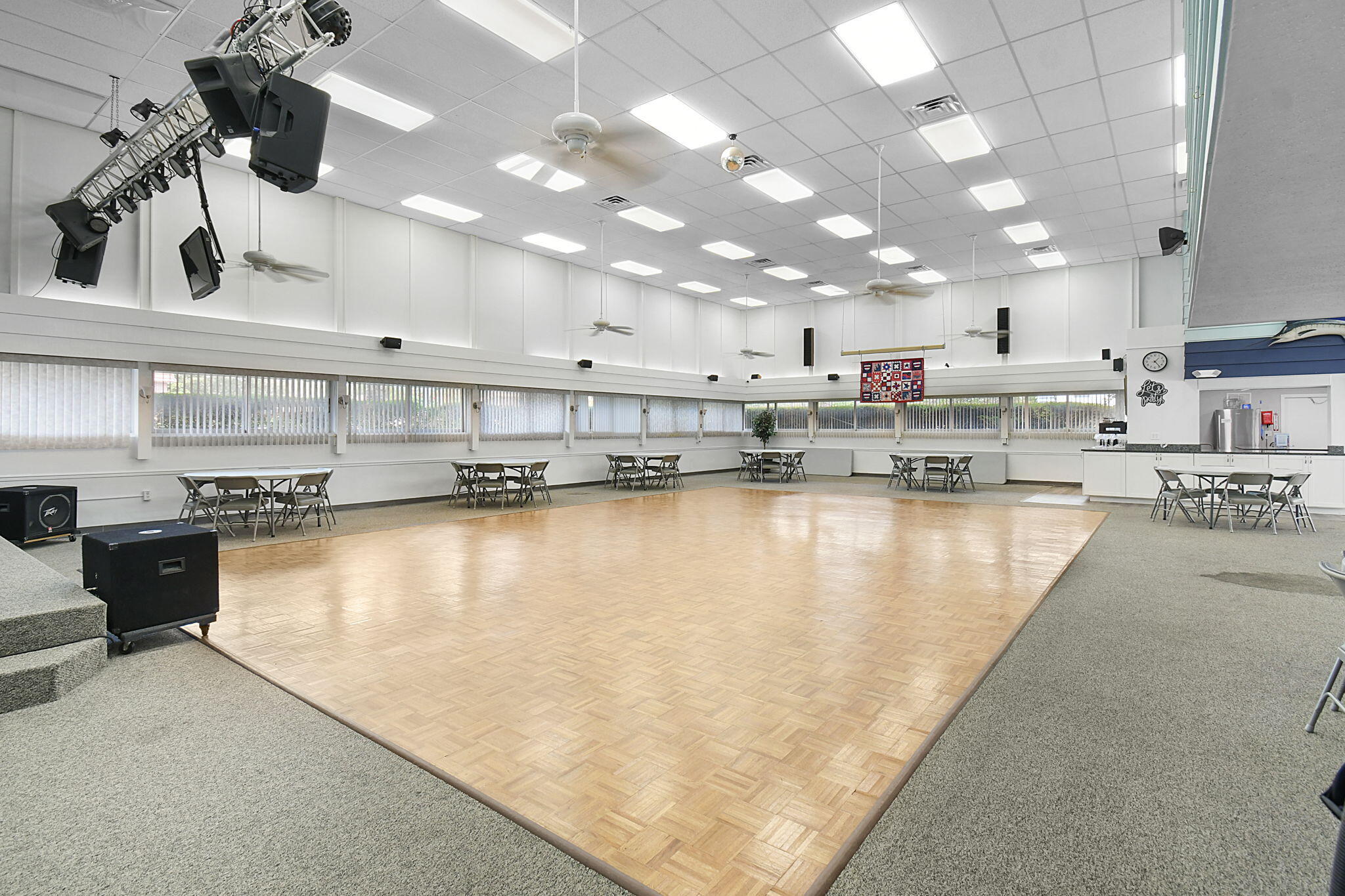 2600 Southeast Ocean Boulevard, Unit S7 Stuart, FL 34996 - Photo 29 of 38 a view of a living room and kitchen