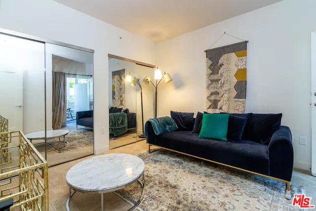 $3,995 | 436 South Virgil Avenue, Unit 206, Los Angeles, CA 90020