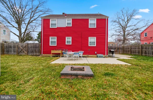 $1,800 | 40 Lee Street, Unit B, Woodstown, NJ 08098