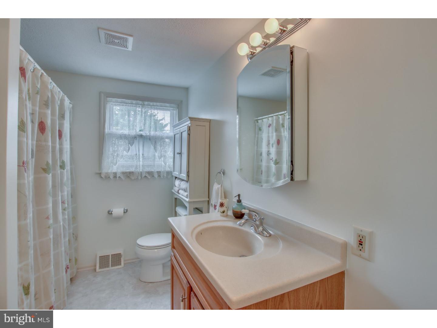 1634 Hedgewood Road Hatfield, PA 19440 - Photo 22 of 24 Gallery Image 22