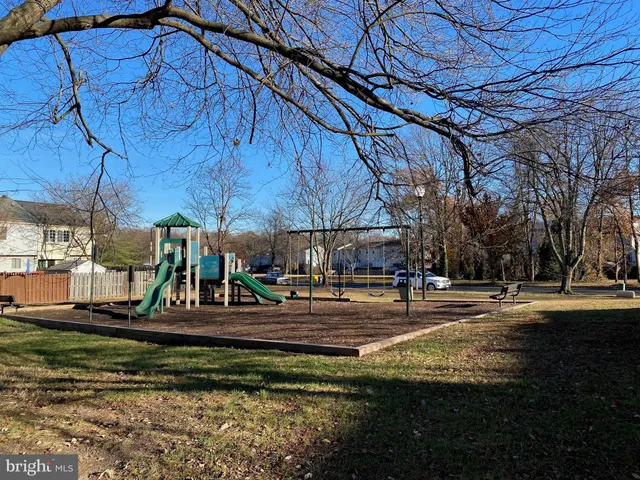 $2,575 | 8155 Hazy Dawn Court, Pasadena, MD 21122