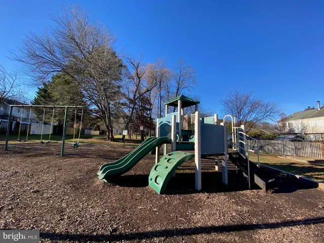 $2,575 | 8155 Hazy Dawn Court, Pasadena, MD 21122