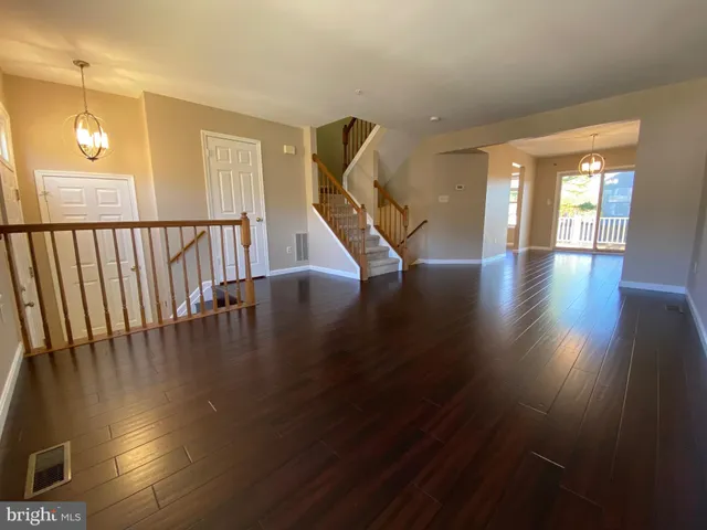 $2,575 | 8155 Hazy Dawn Court, Pasadena, MD 21122