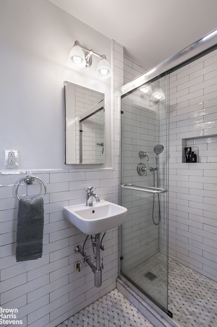 3635 Johnson Avenue, Unit 3N Bronx, NY 10463 - Photo 6 of 10