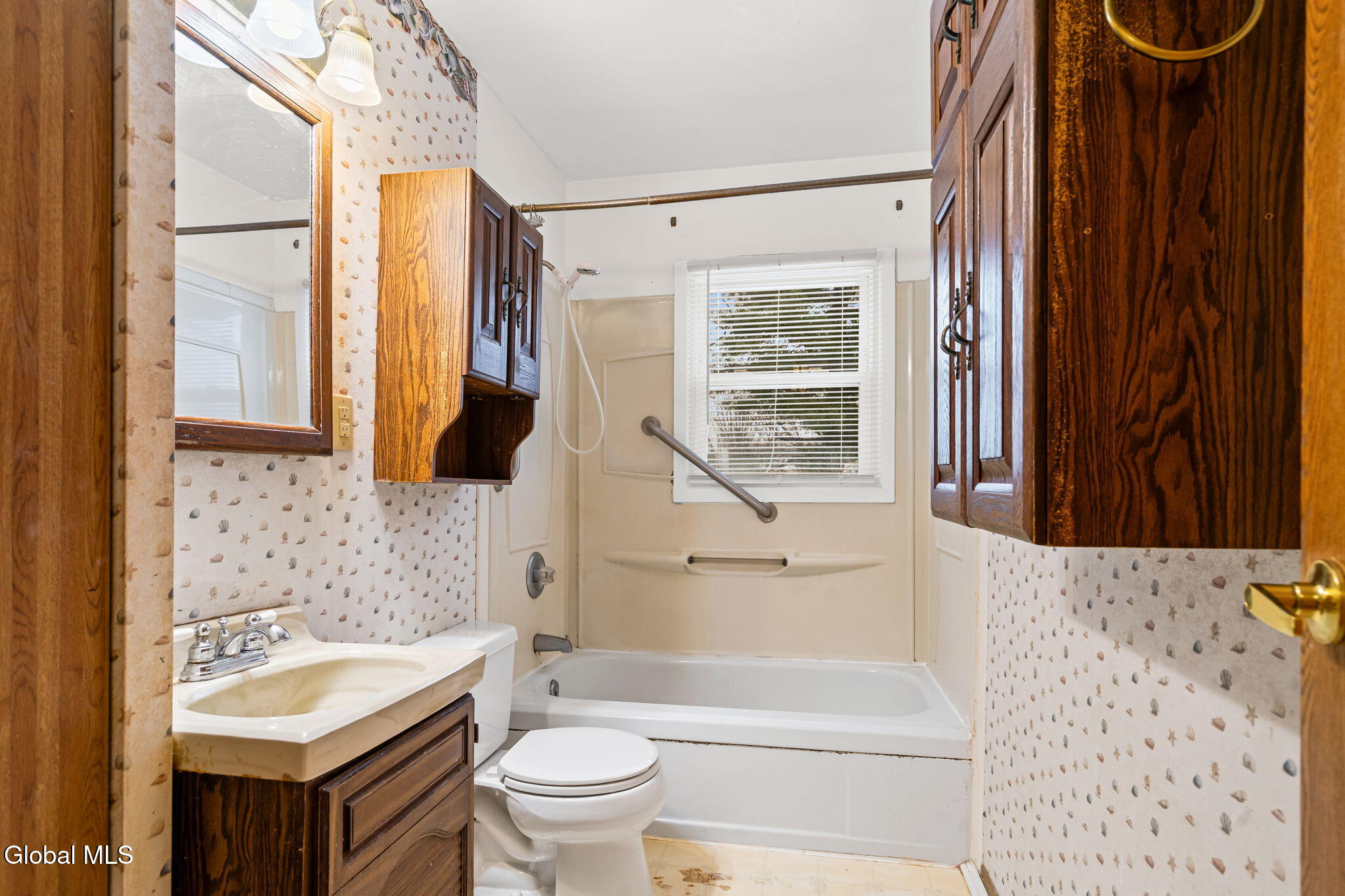 10 Mildred Lane Colonie, NY 12110 - Photo 14 of 38 14-web-or-mls-10-mildred-ln