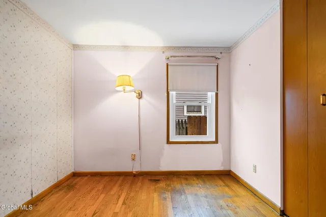 $250,000 | 10 Mildred Lane, Colonie, NY 12110