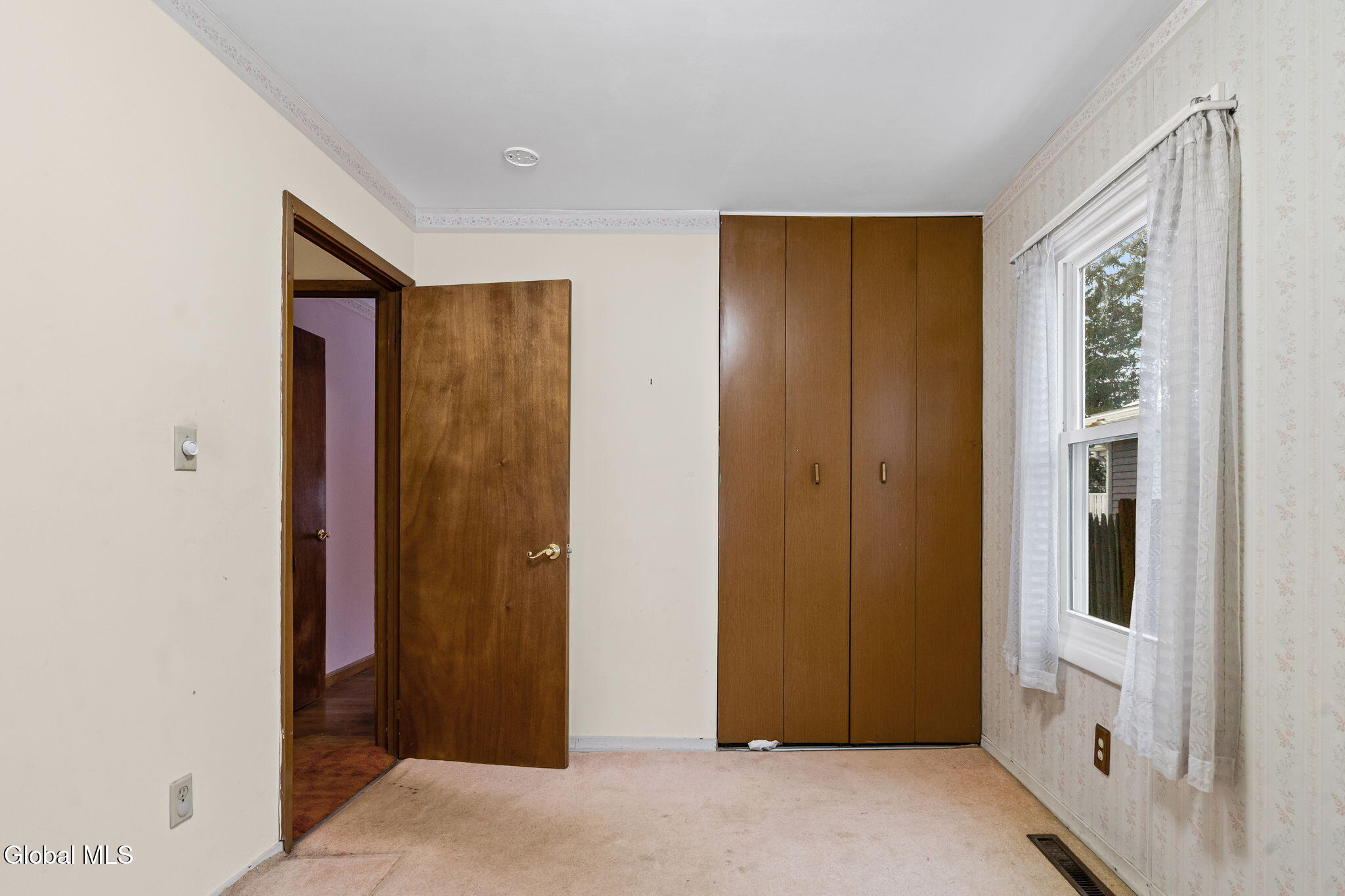 10 Mildred Lane Colonie, NY 12110 - Photo 19 of 38 10-web-or-mls-10-mildred-ln