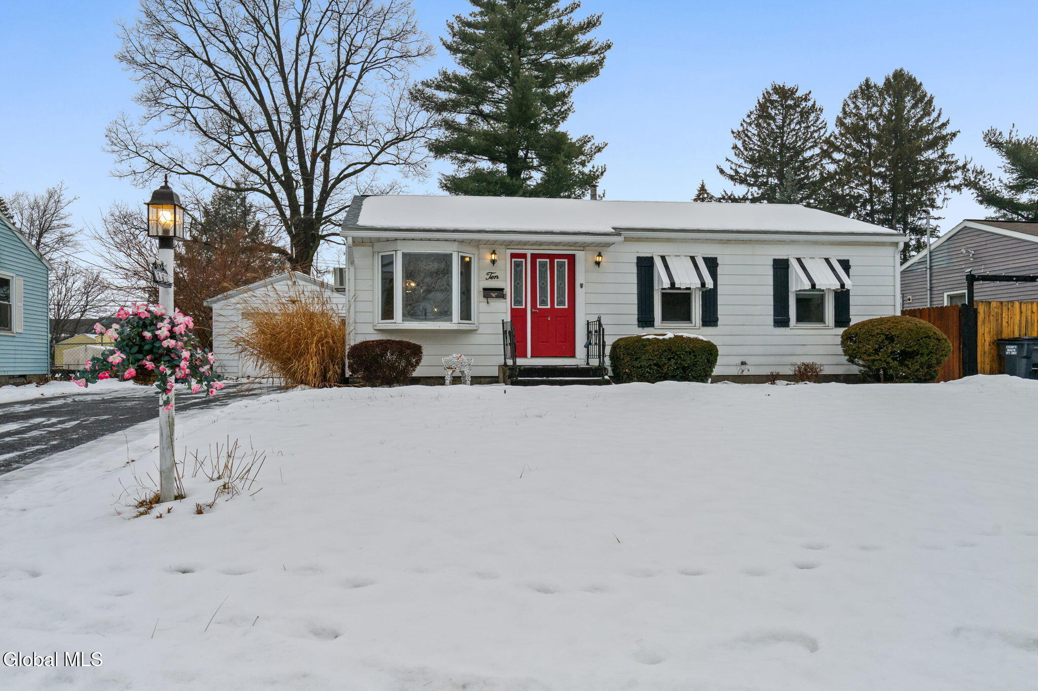 10 Mildred Lane Colonie, NY 12110 - Photo 2 of 38 2-web-or-mls-10-mildred-ln