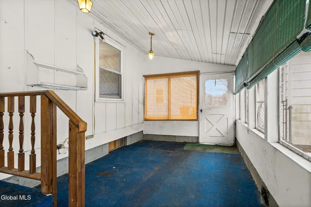 $250,000 | 10 Mildred Lane, Colonie, NY 12110